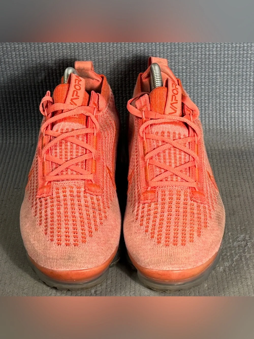 Nike Air VaporMax 2021 Flyknit in 'Magic Ember' Shoes DC4112-800 Women’s Sz 8.5 - Picture 4 of 11